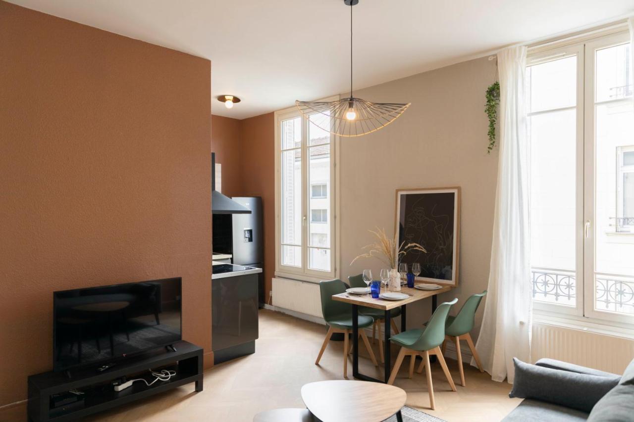 Exceptionnel Appart Haussmannien Au Coeur De Ville Troyes Exteriör bild
